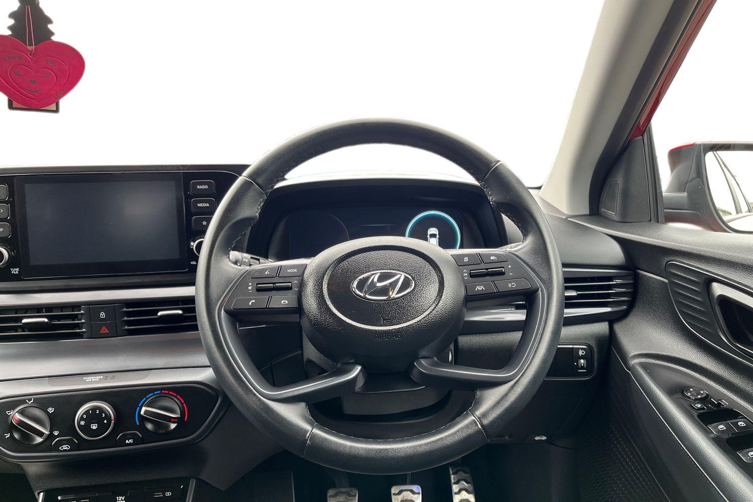 Hyundai BAYON Photo 10