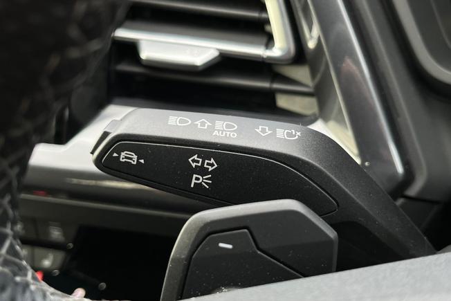 Audi Q4 E-Tron Photo 33
