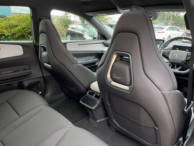 POLESTAR 4 Coupe Photo 34