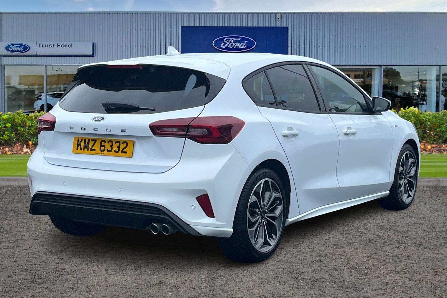 Ford FOCUS Photo 3