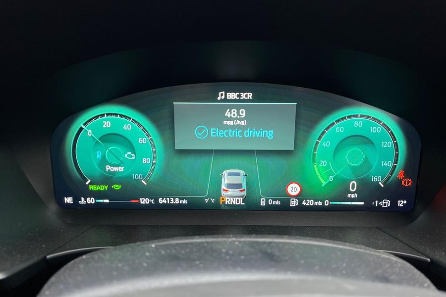 Ford KUGA Photo autoimg-9d1fb9df77bdd4976861aad7bc386f142c7ebd8e.jpg