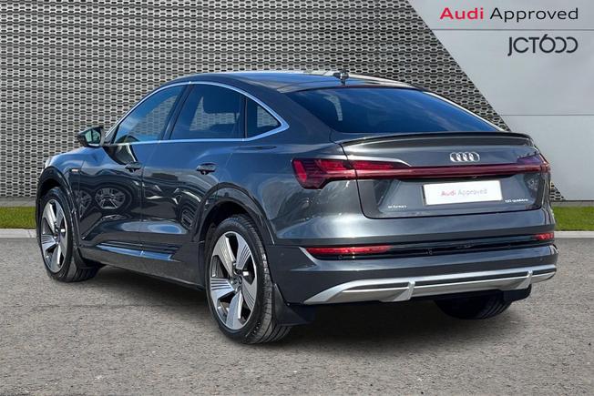AUDI e-tron Photo 3