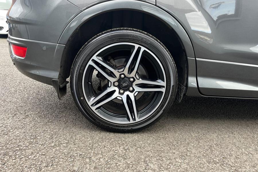 Ford KUGA Photo autoimg-9d2439c6e783b6c80a5cb80316bdfd357c16daad.jpg