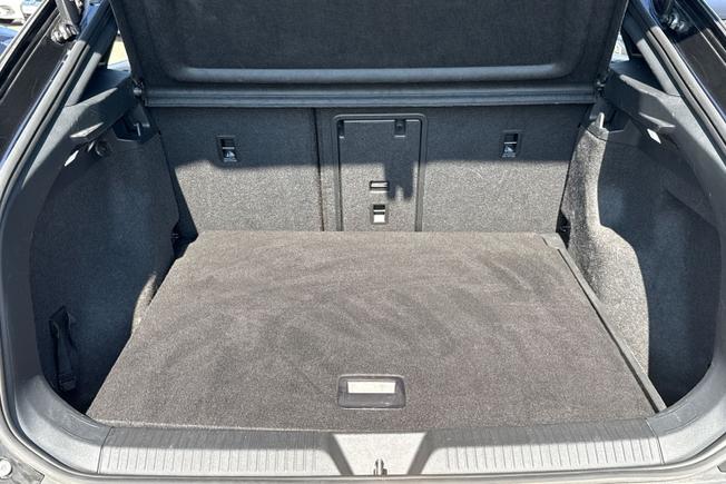 VOLKSWAGEN Id.5 Photo 12
