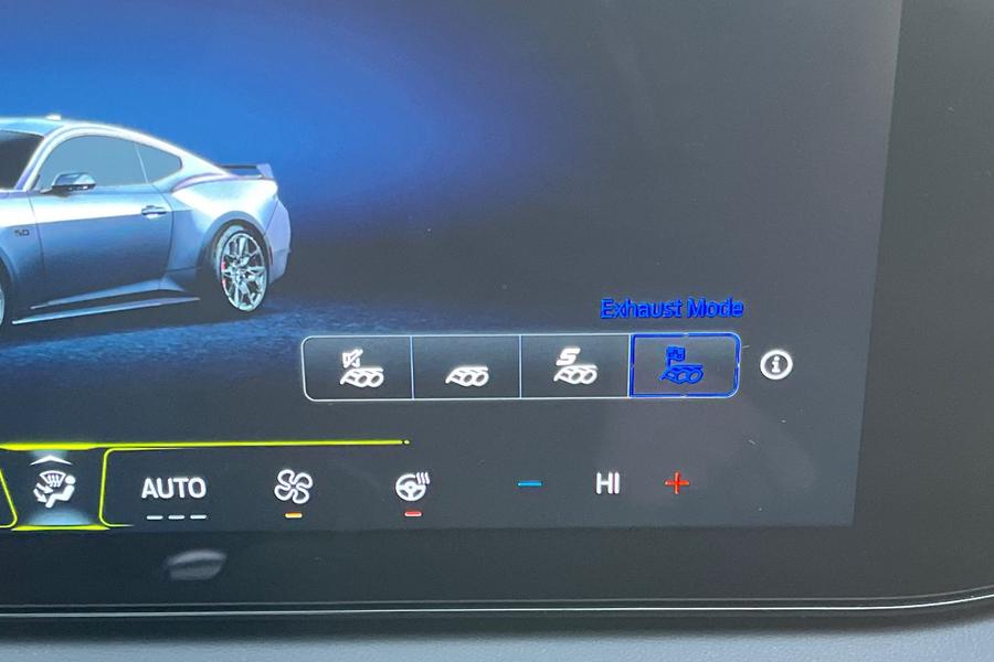 Ford MUSTANG Photo autoimg-9d260e0ecda9e854f77aba64709313238da8e54f.jpg