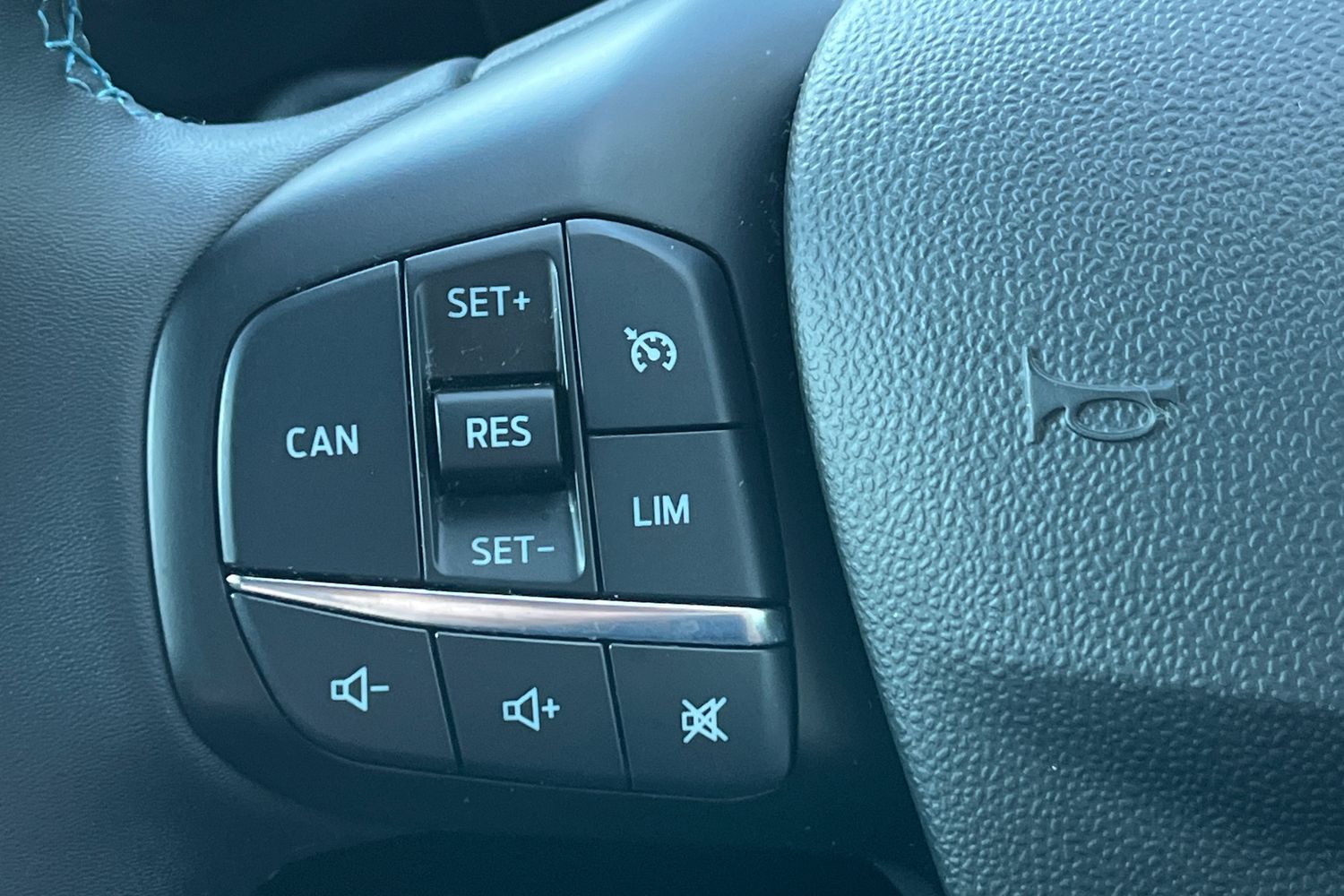 Ford Fiesta Photo 37