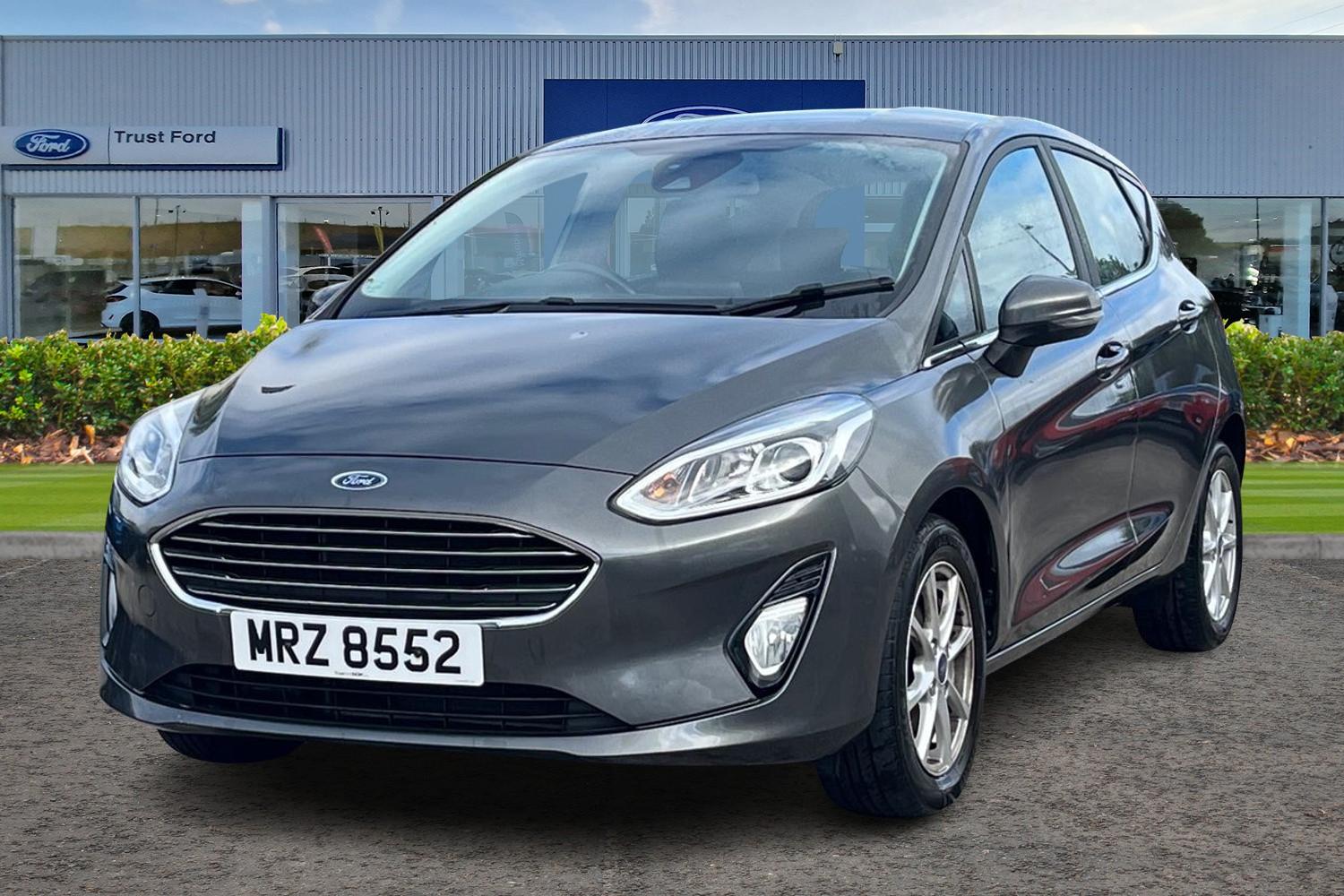 Ford FIESTA Photo 4