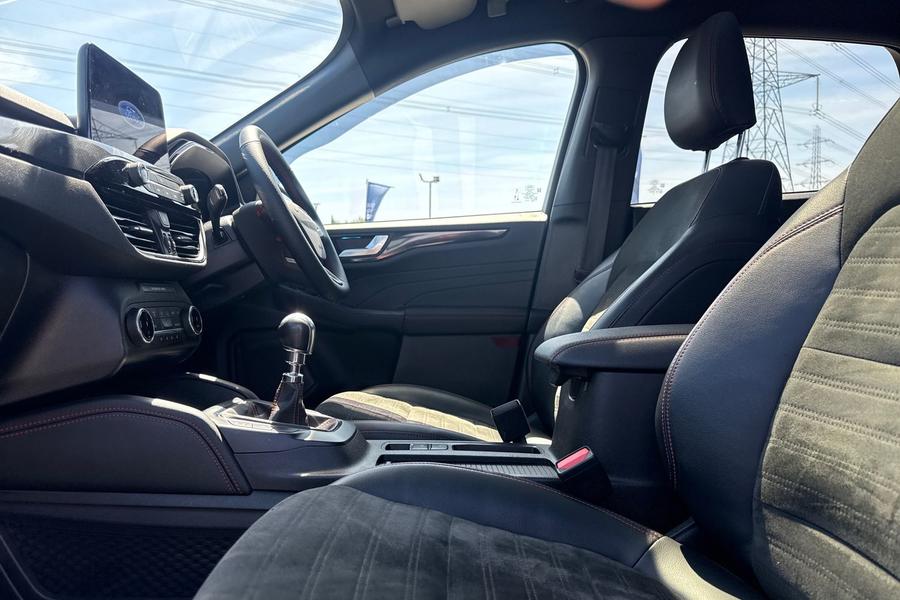 Ford Kuga Photo autoimg-9d2d126cc0ed6635b0932c98ec5c9948d656ab78.jpg