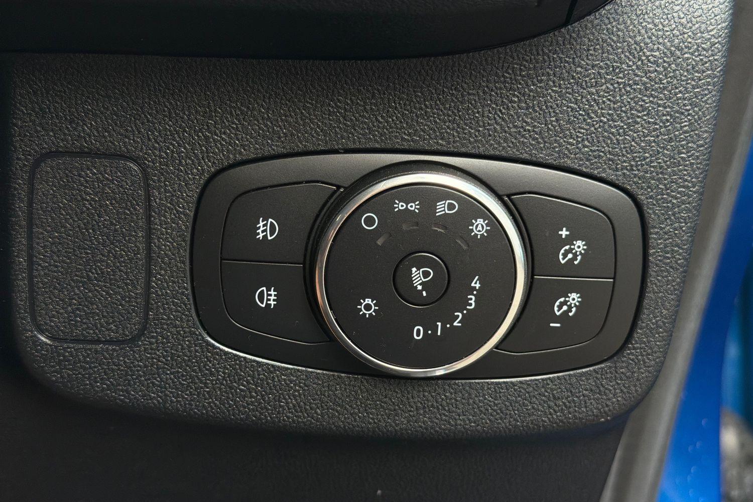 Ford PUMA Photo 34