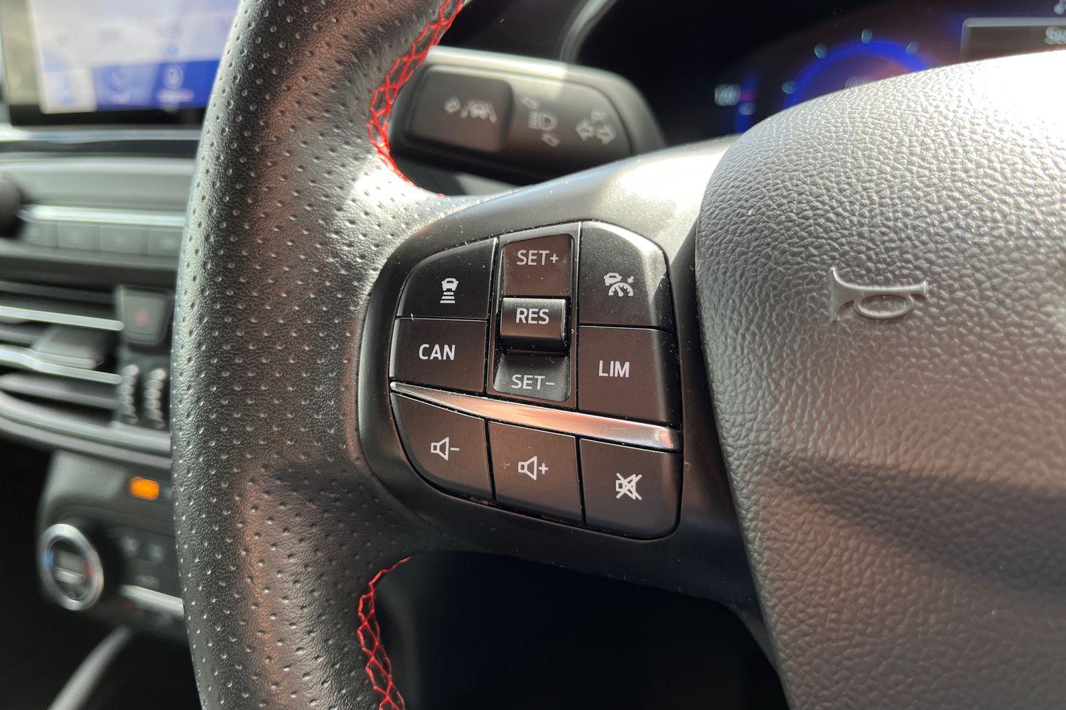 Ford FOCUS Photo 27