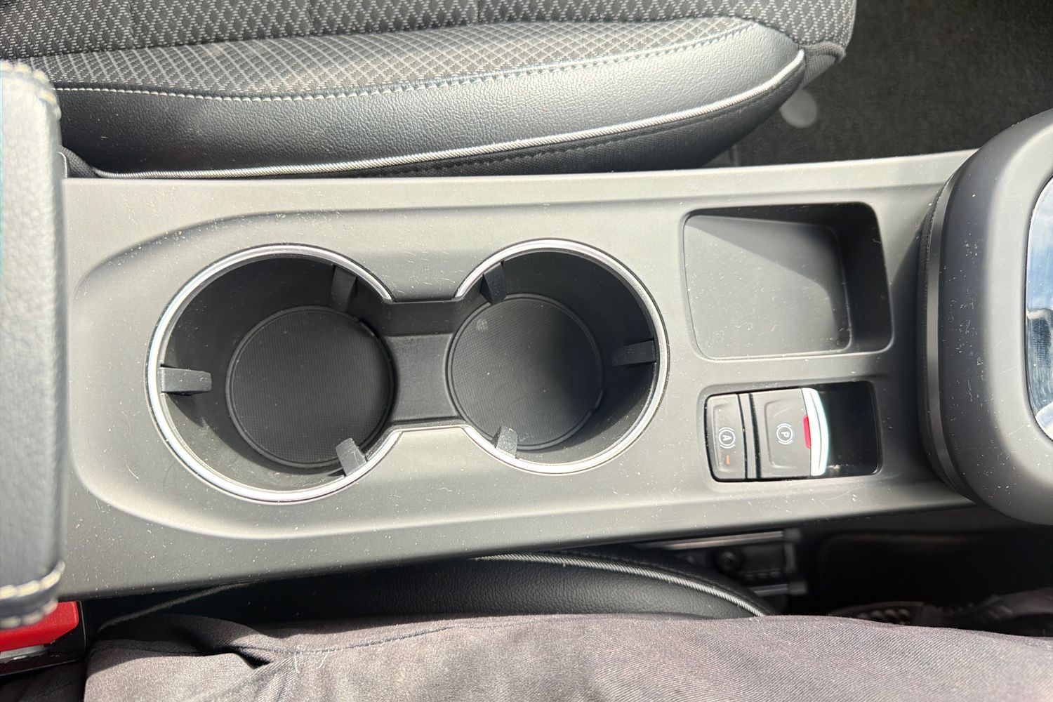 Renault ARKANA Photo 36