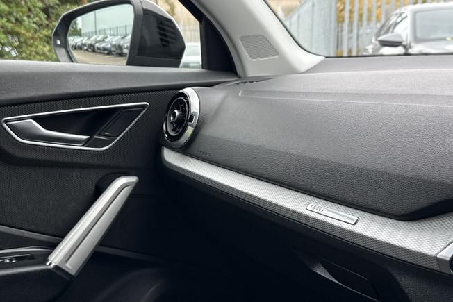 AUDI Q2 Photo 35