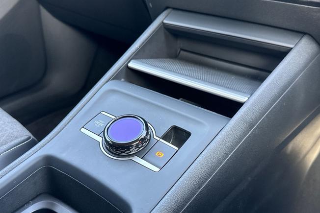 VOLKSWAGEN Tiguan Photo 25