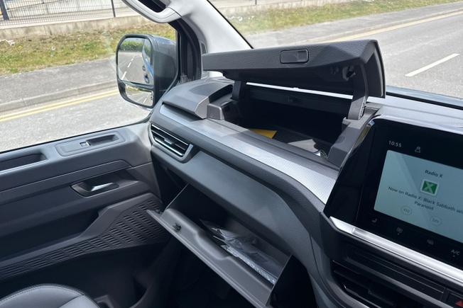 VOLKSWAGEN Transporter Photo 50