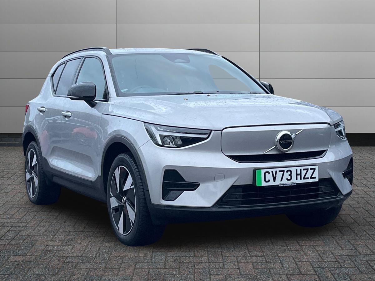 2023 Volvo XC40