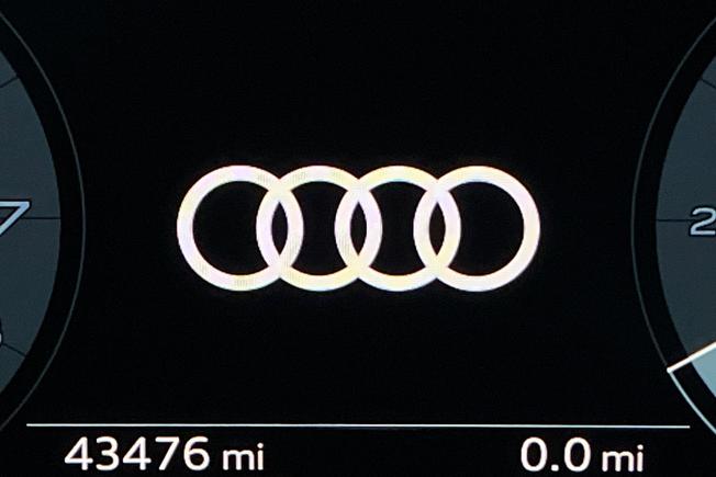 AUDI Q3 Photo 15