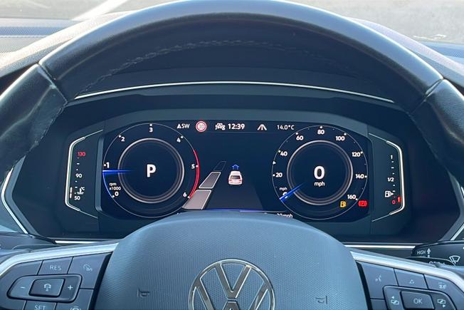 VOLKSWAGEN Tiguan Photo 28