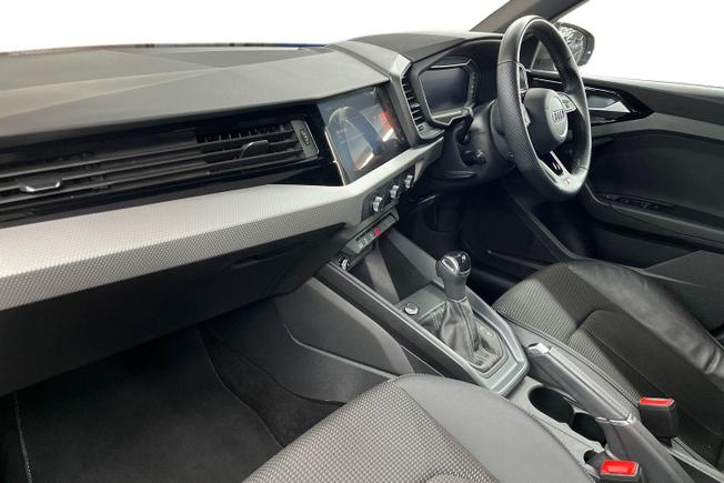 AUDI A1 Photo 2