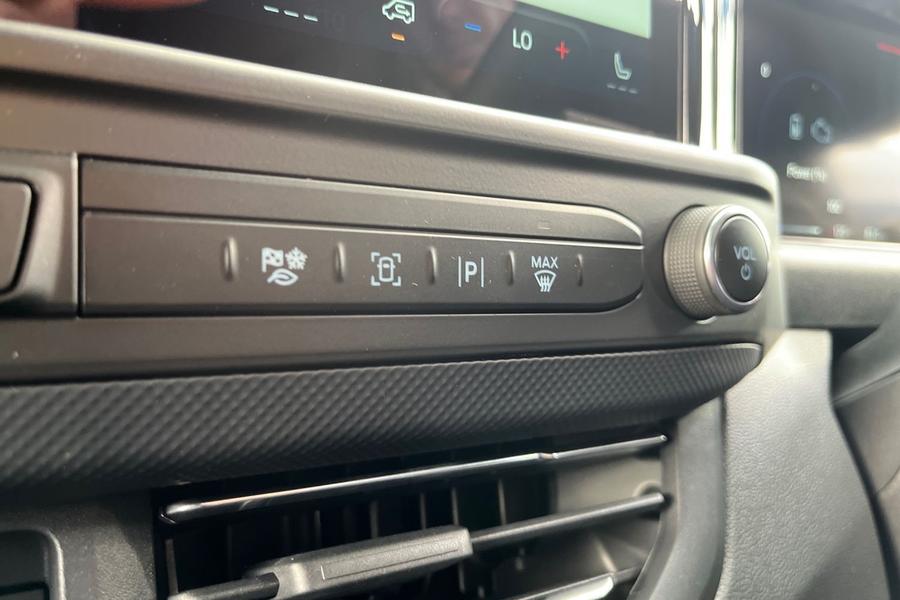 Ford TRANSIT CUSTOM Photo autoimg-9d3cf628d62e599e06a4280be12b90ae681917d4.jpg
