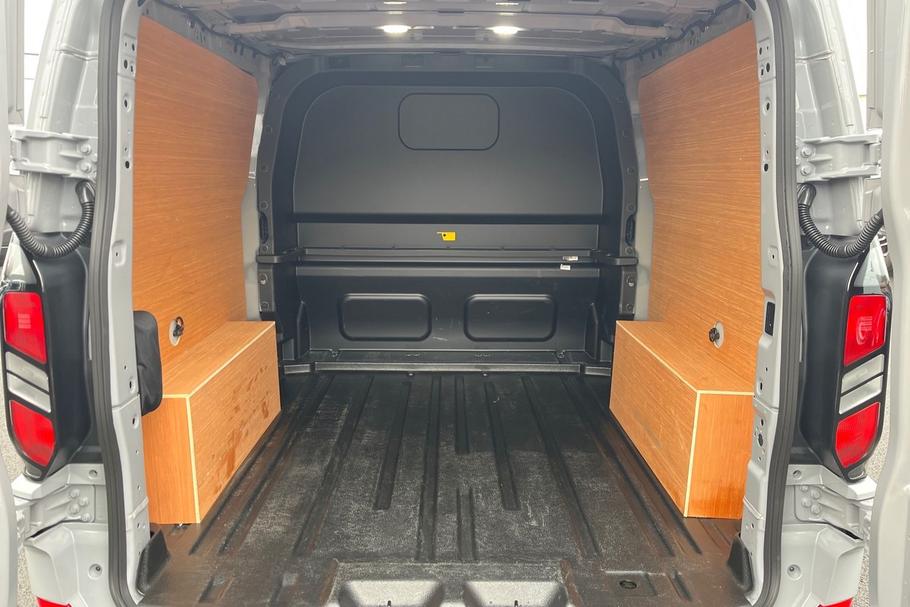 Used Ford TRANSIT CUSTOM 5