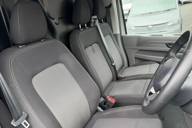 VOLKSWAGEN Transporter Photo 37