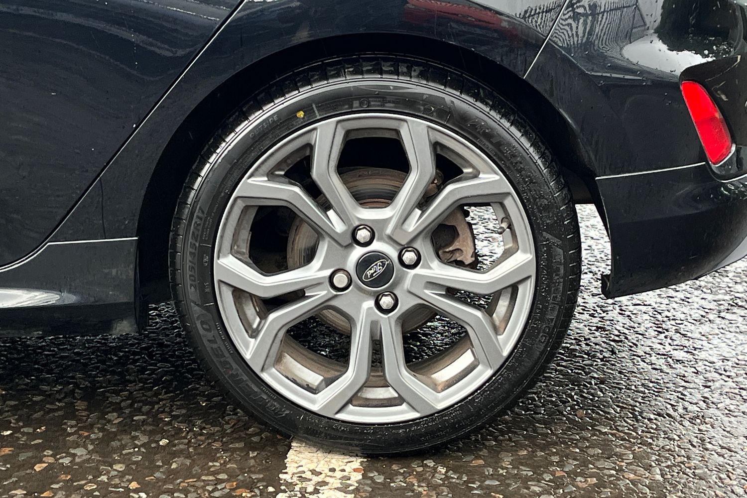 Ford FIESTA Photo 7