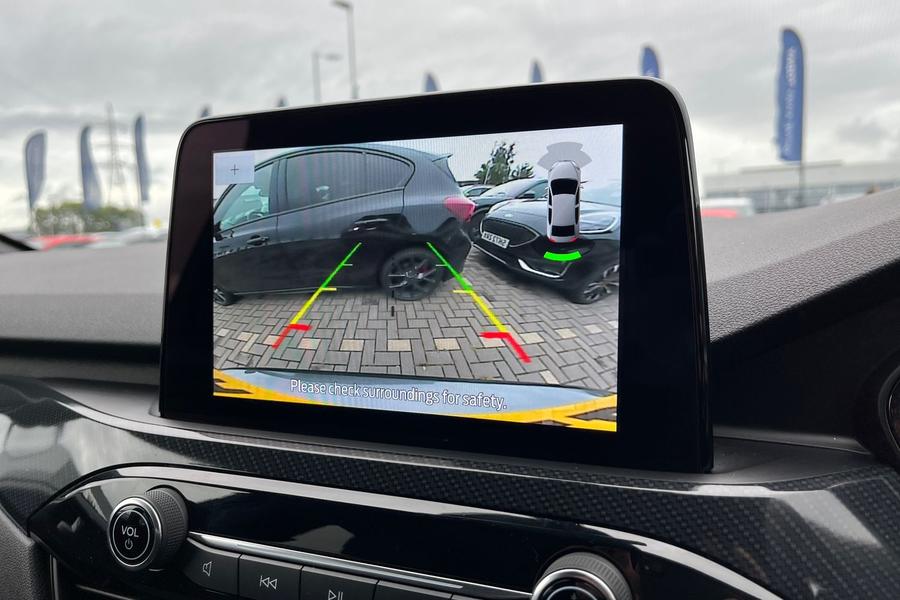 Ford Kuga Photo autoimg-9d43e6dfd1d6eeb72e695b0fc25d7d17788fe65e.jpg