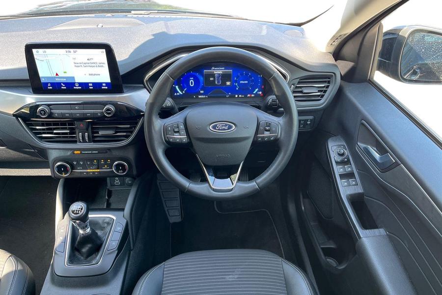 Ford Kuga Photo autoimg-9d483fc4041a2f6be8cd6a04e94c2a2cafe86d5b.jpg