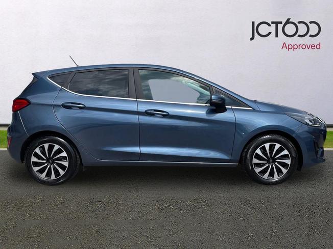 FORD Fiesta Photo 4