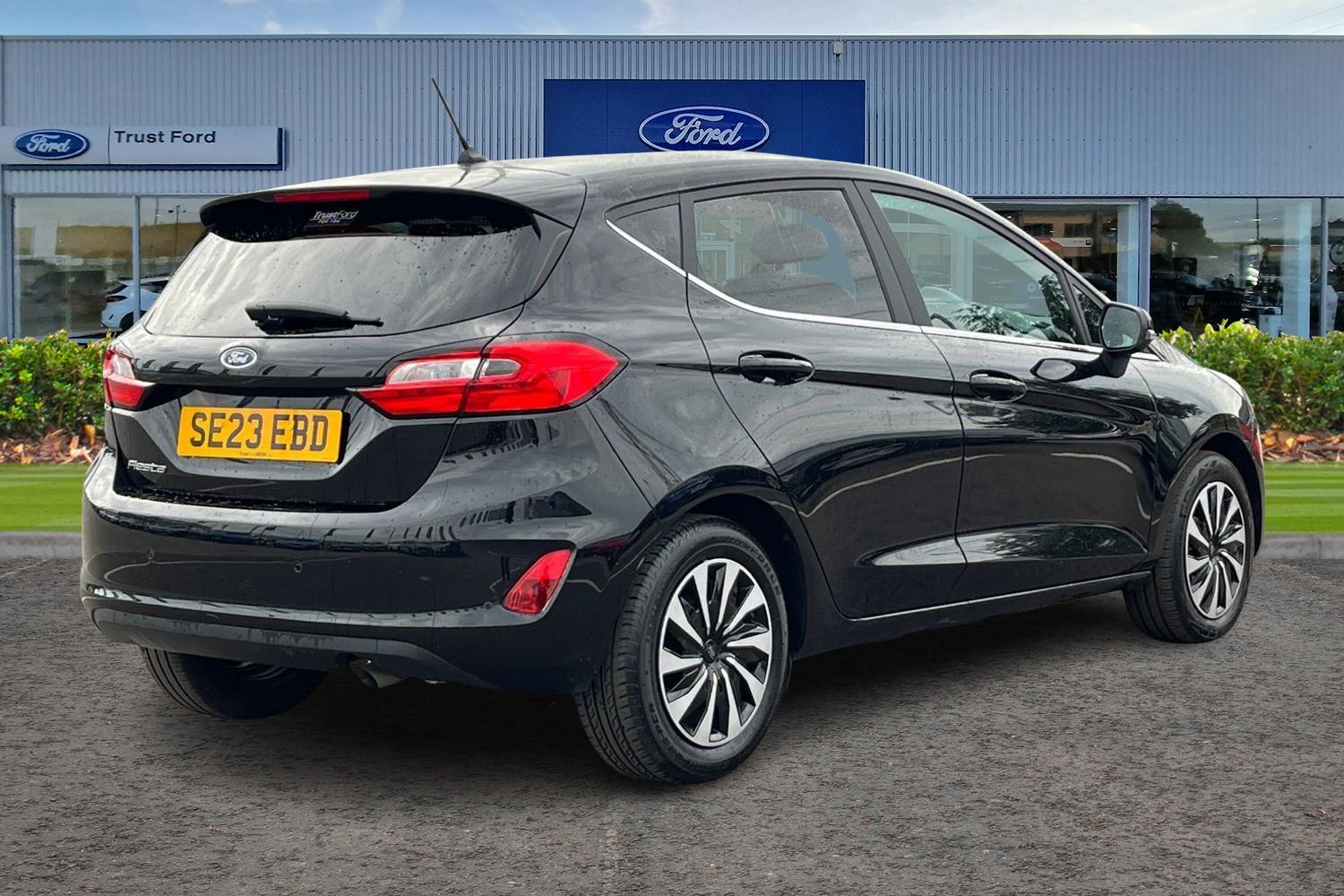 Ford Fiesta Photo 3