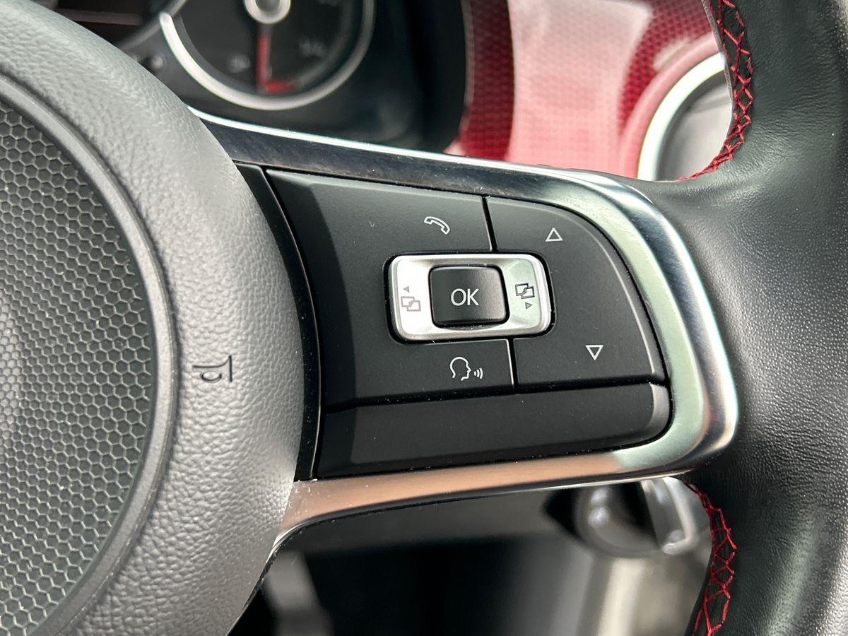 Volkswagen up! Photo autoimg-9d5518148b9d57a485608c37be32b801c356f252.jpg