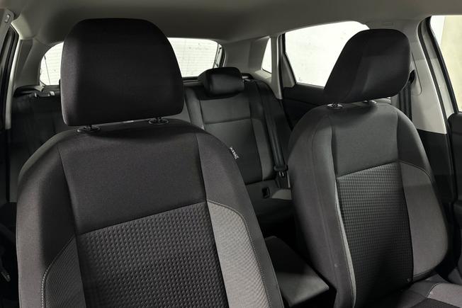 VOLKSWAGEN Polo Photo 25