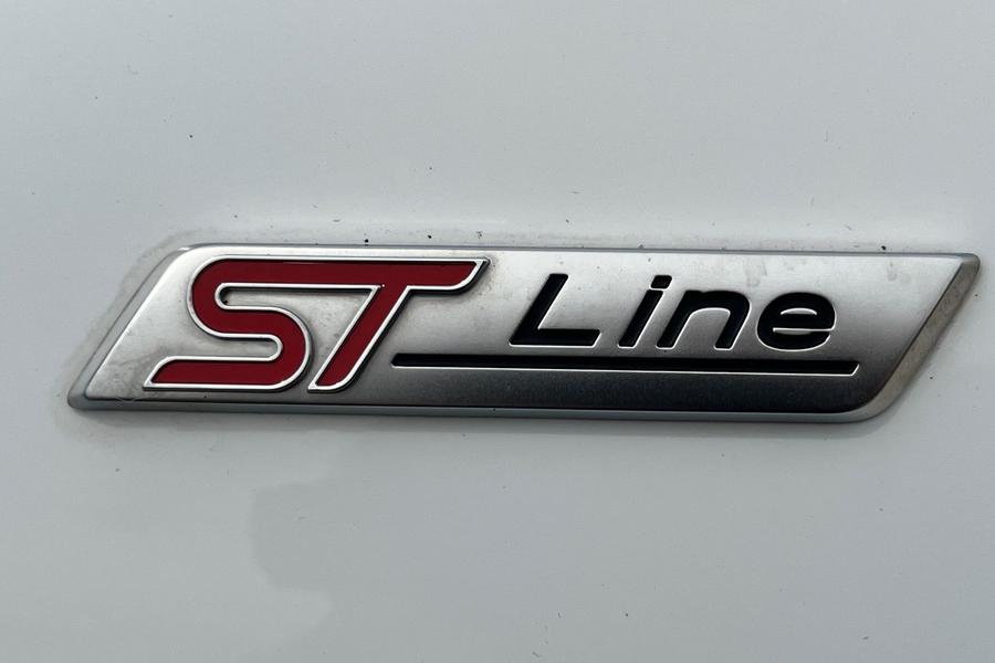Ford Focus Photo autoimg-9d5c3f37710cbafc0402a551cb8d7f25c436a613.jpg
