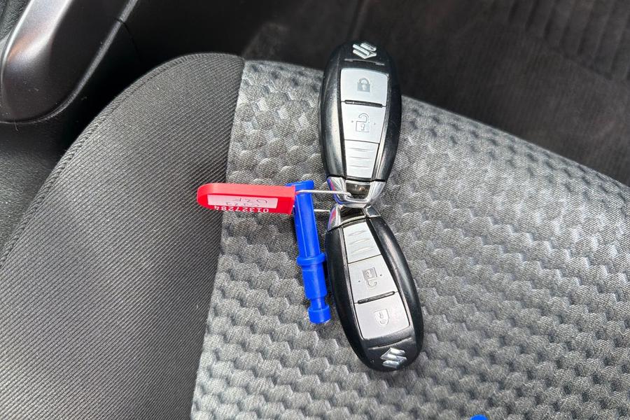 Suzuki S-Cross Photo autoimg-9d5d17d6e5452718bb0268e7799d8f63244ea4cf.jpg
