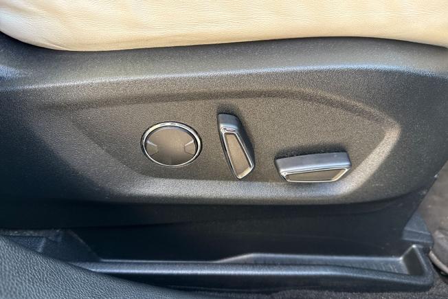 FORD Edge Photo 26