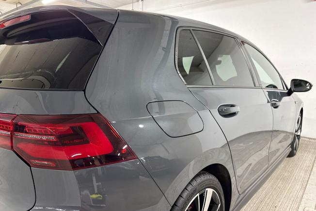 VOLKSWAGEN Golf Photo 38