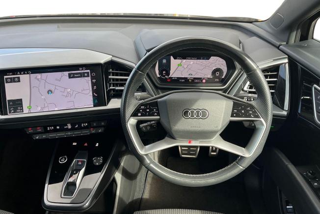 AUDI Q4 E-Tron Photo 11