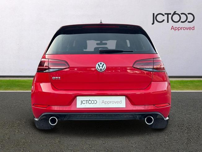 VOLKSWAGEN Golf Photo 7