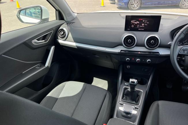 Audi Q2 Photo 39