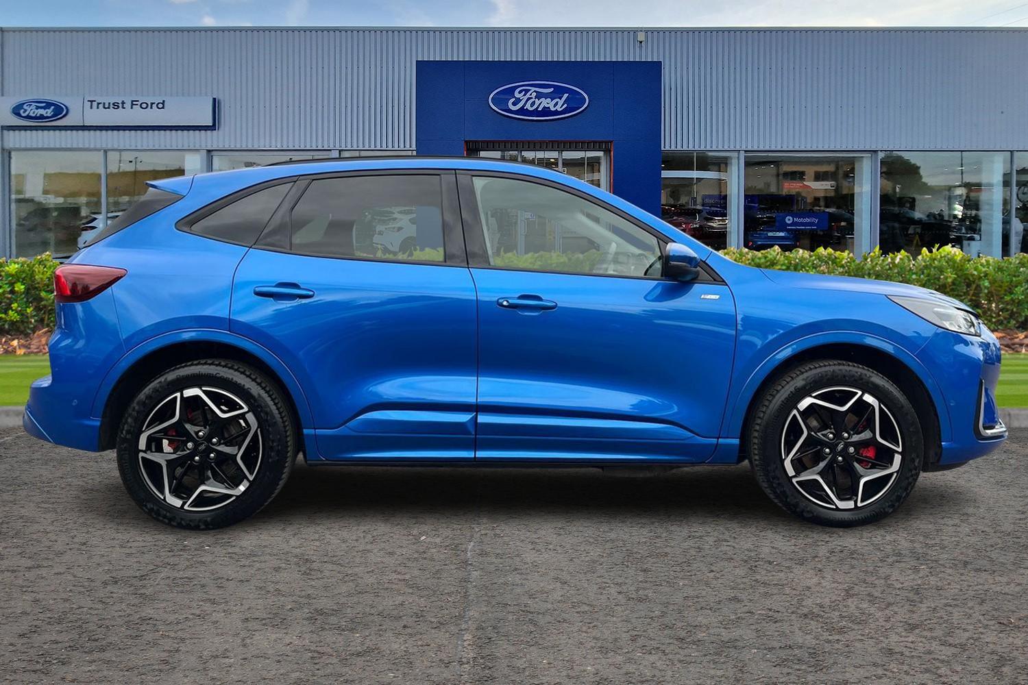 Ford KUGA Photo 2