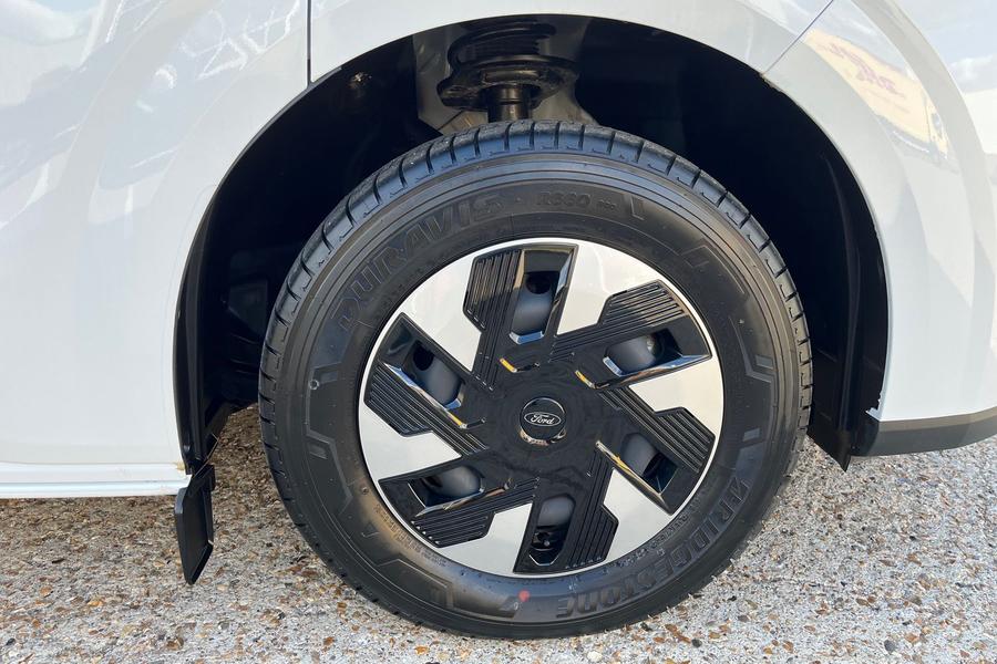 Ford E-TRANSIT CUSTOM Photo autoimg-9d71e8b6bad7b03c90b9b844af358e9aee488348.jpg