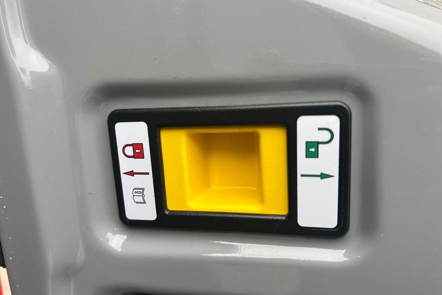 Used FORD TRANSIT WN75GUW 23