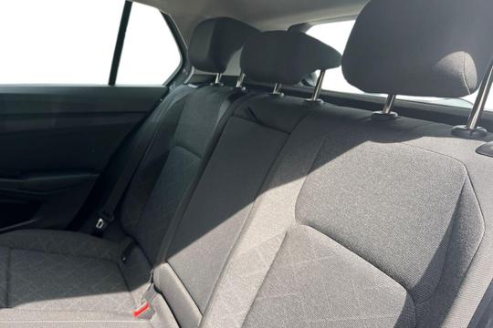 Volkswagen Golf Photo autoimg-9d784c7c0fc20e675edcd9db913de81517fec4a2.jpg