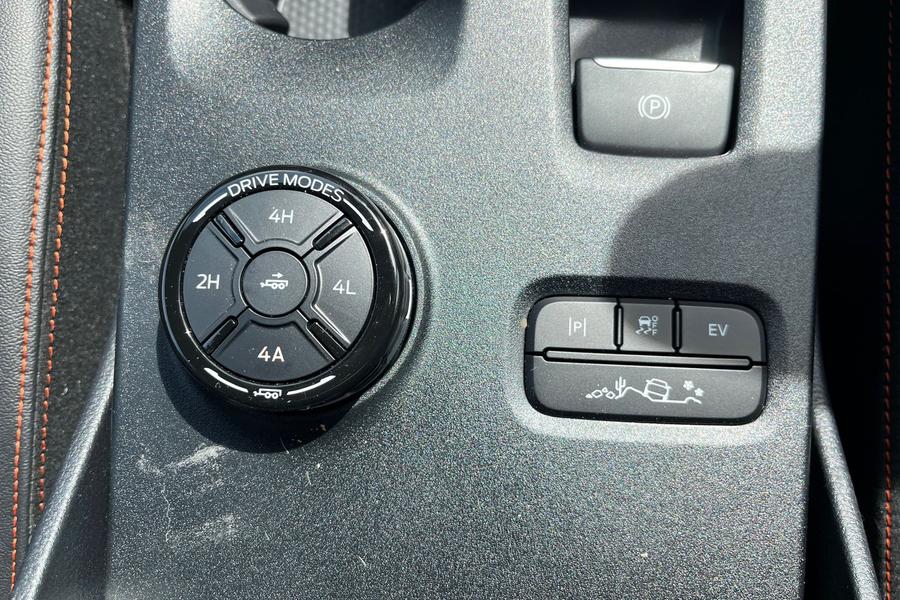 Ford RANGER Photo autoimg-9d78c883b4b48afec70cc0e776b2ad5f6e9b56d7.jpg