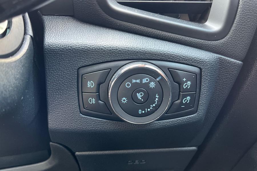 Ford ECOSPORT Photo autoimg-9d7ac3662a1d40eb29d8b2075b8aa98bcfb4f499.jpg