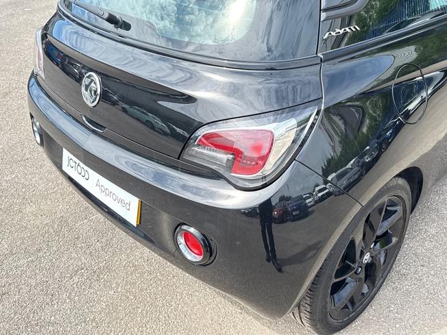 VAUXHALL Adam Photo 22