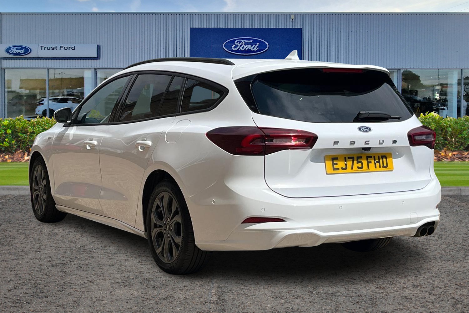 Ford FOCUS Photo 1