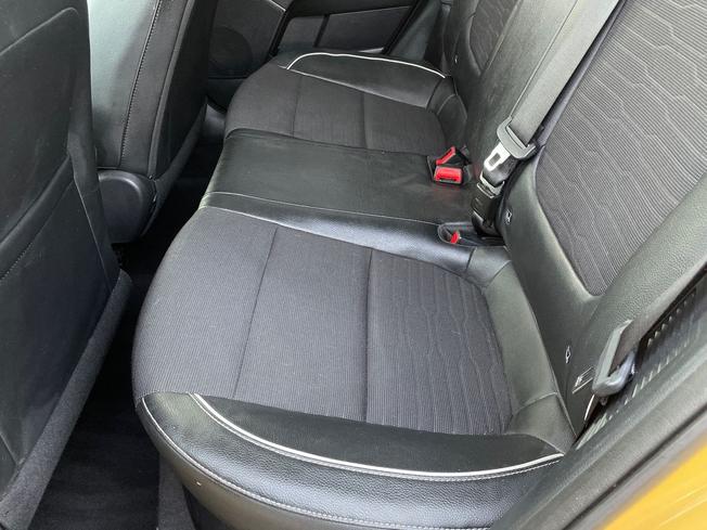 KIA Stonic Photo 31