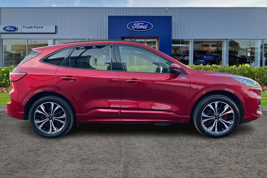 Ford KUGA Photo autoimg-9d8989a0ce84bca1e3341e5c324bb3222ba5fafd.jpg