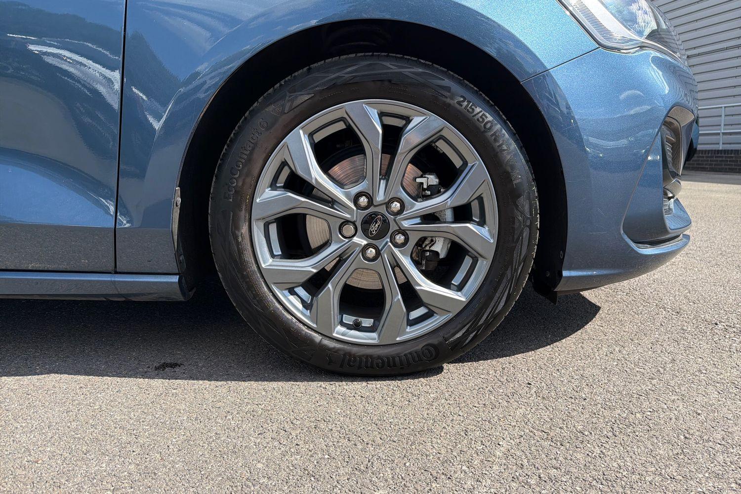 Ford FOCUS Photo 7